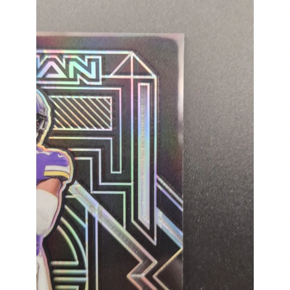 2021 Panini Obsidian Kellen Mond‎ #106 Rookies Auto /199 Minnesota Vikings (RC)